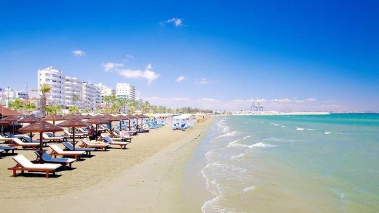Alex Residence Larnaca Exteriör bild